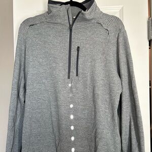 Lululemon size Large half zip